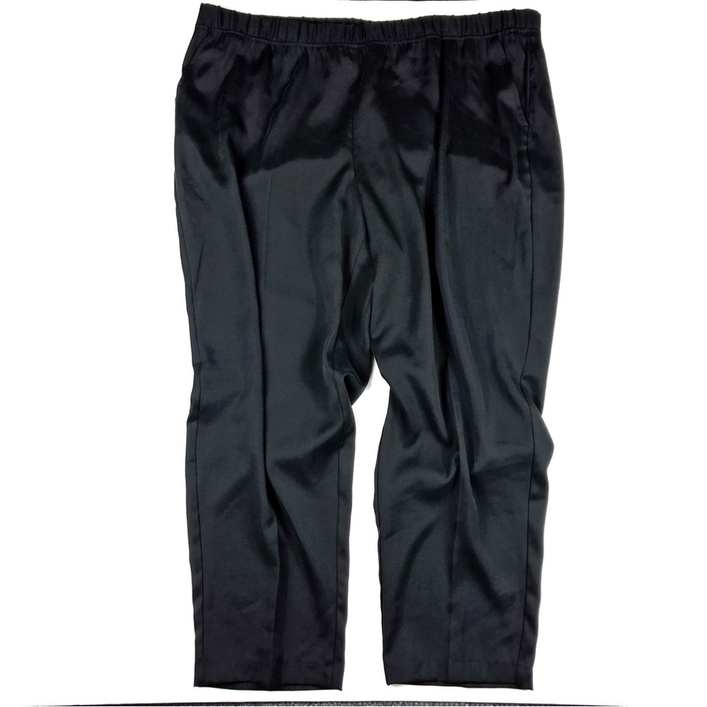 Chico’s Black Fluidity Pull On Ankle Pant